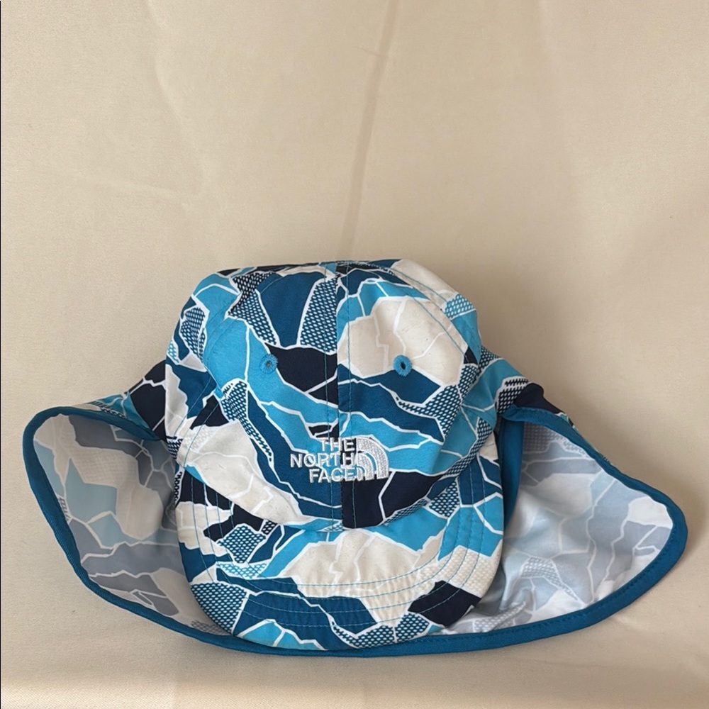 The North Face Blue and White Patterned Hat